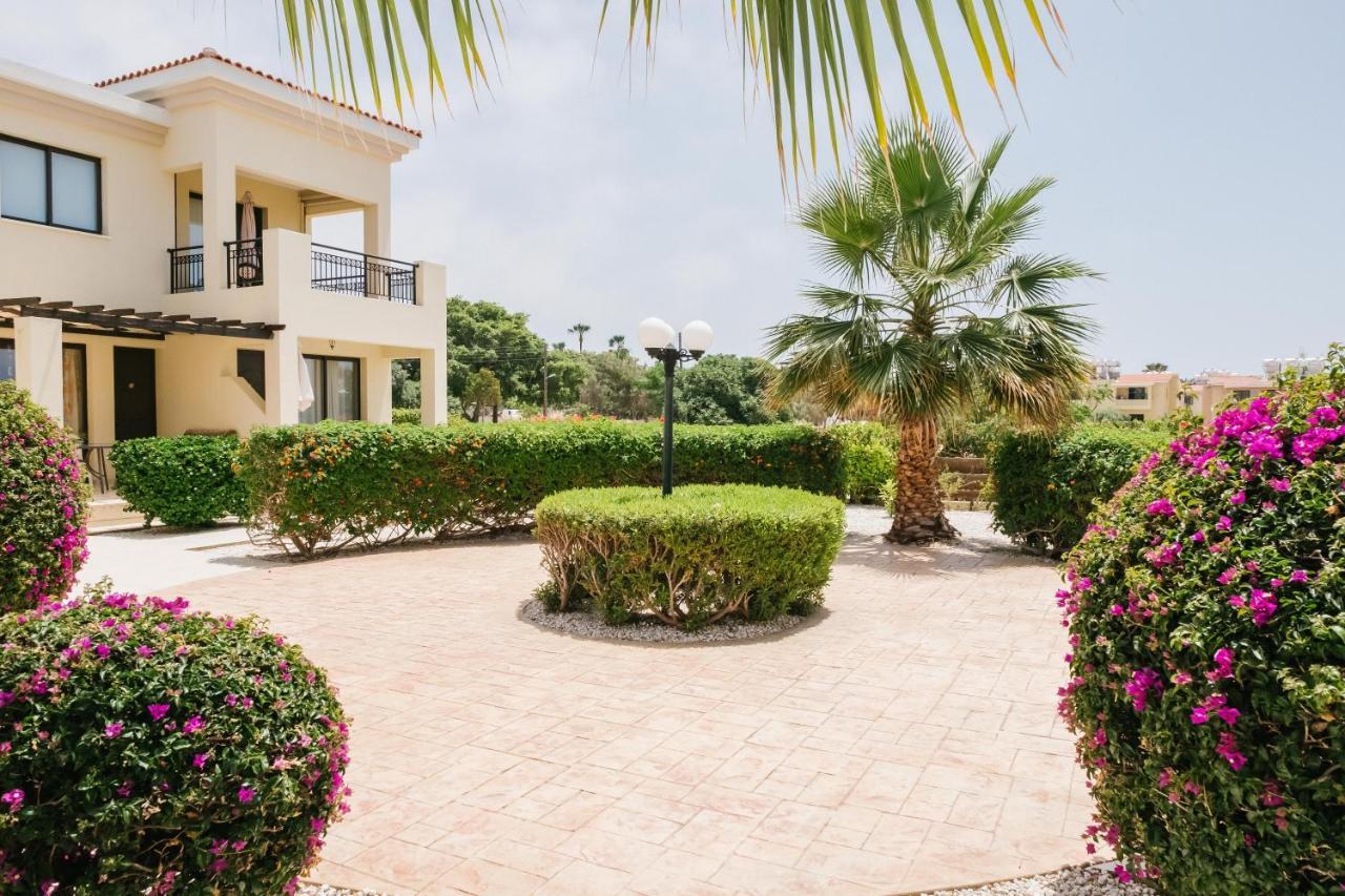 Apartment Faros Village 1 Bedroom Flat Near The Seafront In *